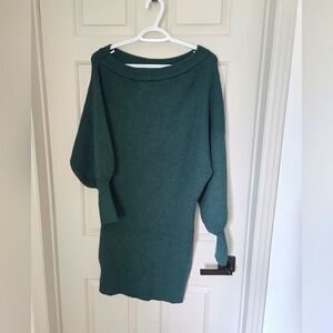 New Line and dot sweater dress size M